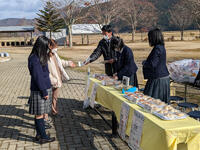 福島商業高校の販売の様子